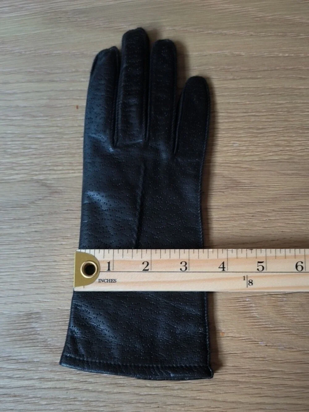Vintage Fownes Comfort Motion Black Leather Gloves Womens M Thinsulate Lined